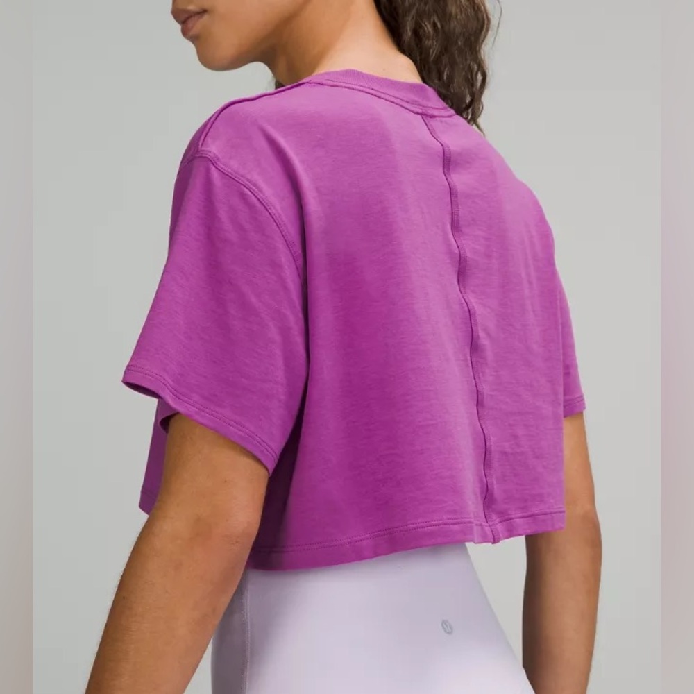 Lululemon Cropped Tee Shirt Purple Size 4